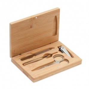 Set de manicura con 4 piezas Madera