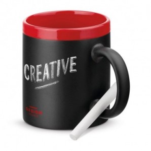 Taza de cerámica con pizarra y tiza